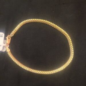 Elegant Gold Bracelet